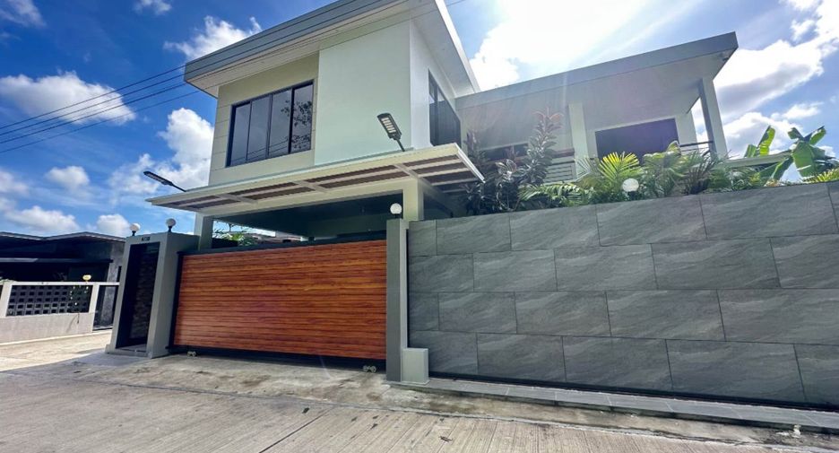 À louer 4 chambres villa à Thalang, Phuket