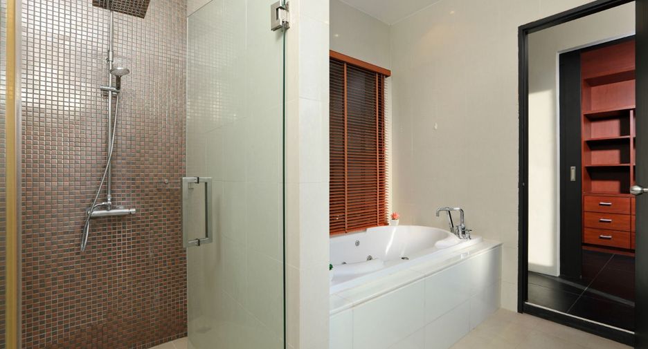 For sale 3 bedrooms townhouse in Mueang Phuket, Phuket