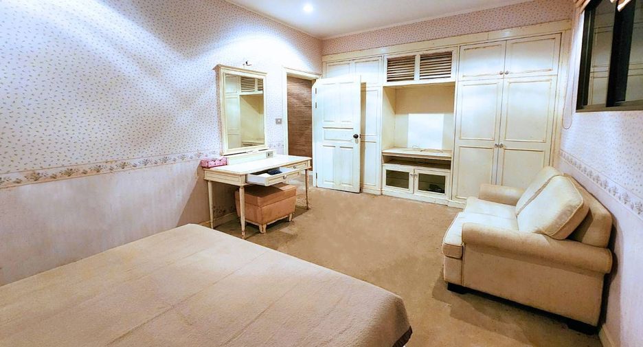 For sale 6 bedrooms condo in Cha Am, Phetchaburi