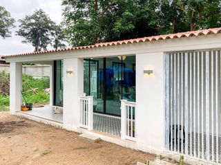 For sale and for rent 5 bedrooms house in Saraphi, Chiang Mai