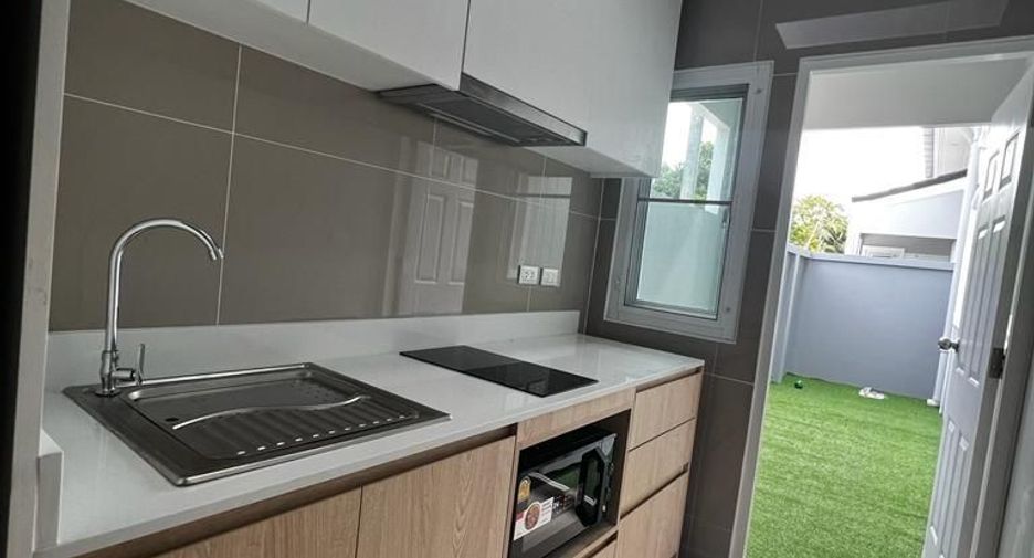 For rent 3 ベッドルーム townhouse in Mueang Phuket, Phuket