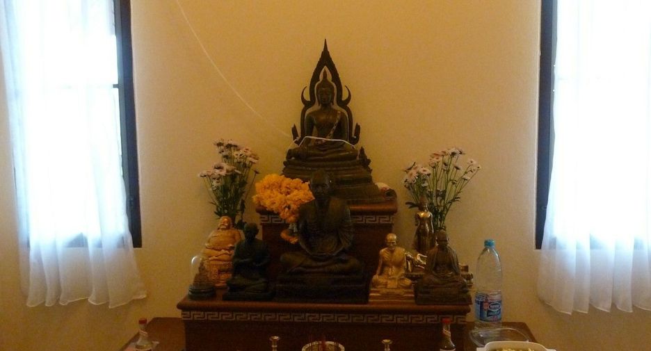 For sale 5 bedrooms house in Mueang Chiang Mai, Chiang Mai