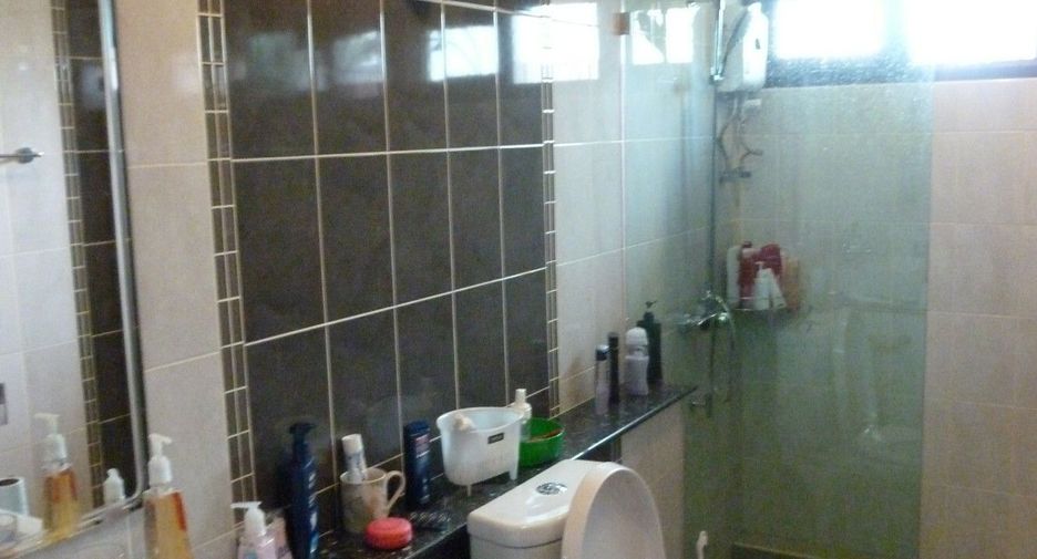 For sale 5 bedrooms house in Mueang Chiang Mai, Chiang Mai