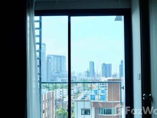 Продажа 1 кровать кондо в Пхра Кханонг, Бангкок