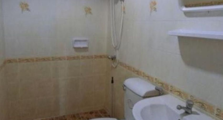 For sale 6 bedrooms townhouse in Ko Samui, Surat Thani