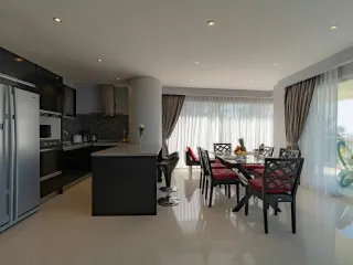 For sale and for rent 2 bedrooms condo in Mueang Phuket, Phuket