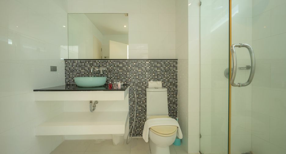 For sale そして for rent 2 ベッドルーム condo in Mueang Phuket, Phuket