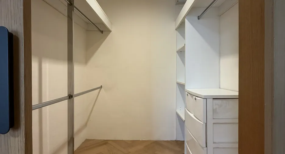 For sale 1 bed condo in Huai Khwang, Bangkok