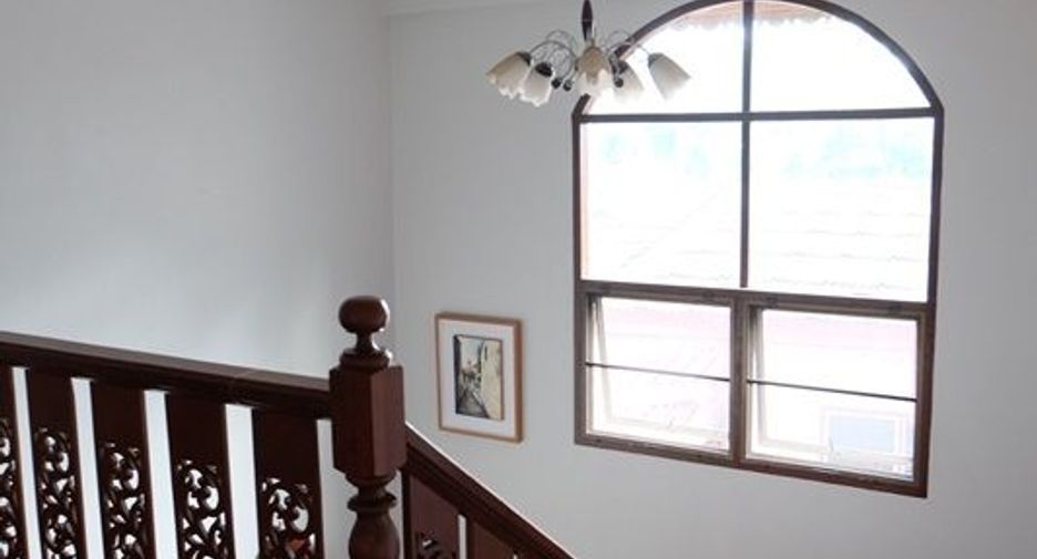 出售 6 卧室 独立屋 在 Doi Saket, Chiang Mai