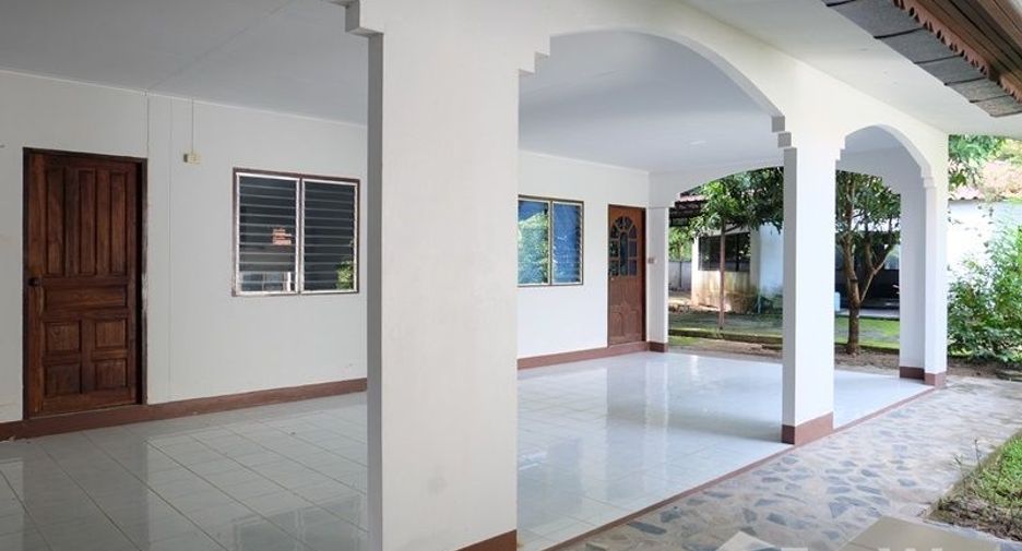 出售 6 卧室 独立屋 在 Doi Saket, Chiang Mai