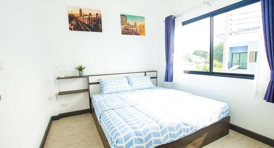 Casa adosada en venta de 4 habitaciones en Sattahip, Chonburi