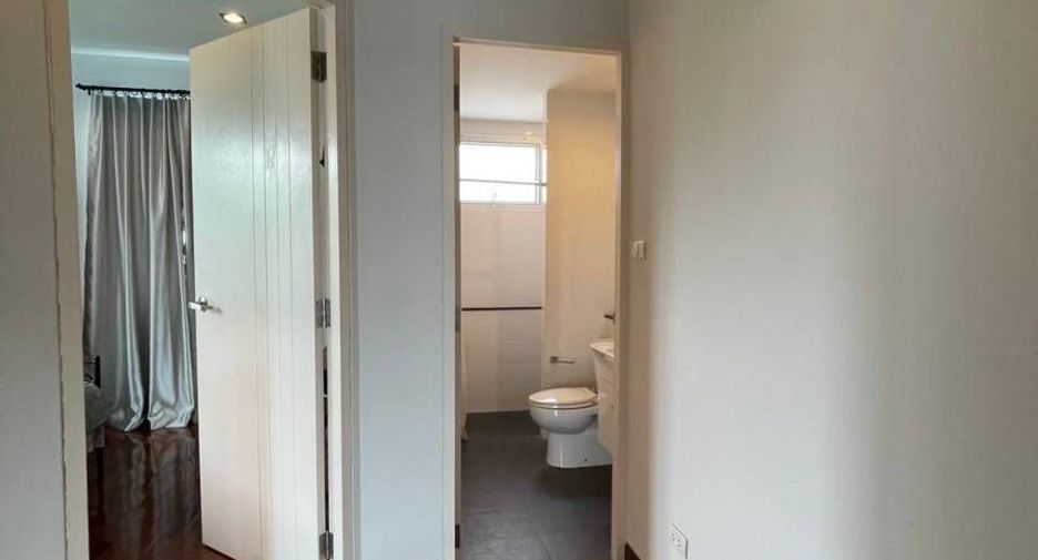 For sale 3 bedrooms house in Hang Dong, Chiang Mai