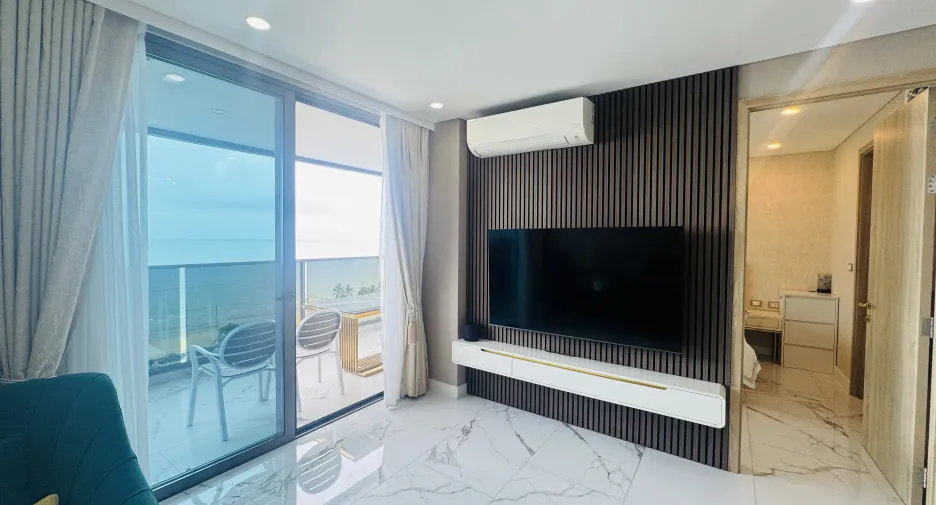For rent 3 bedrooms condo in Bang Lamung, Chonburi