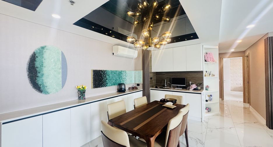 For rent 3 bedrooms condo in Bang Lamung, Chonburi