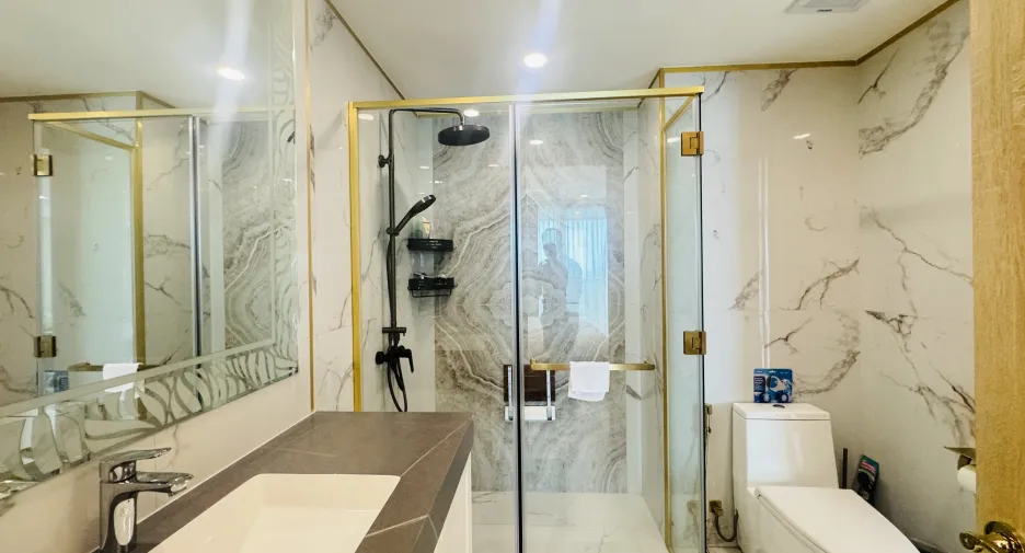For rent 3 bedrooms condo in Bang Lamung, Chonburi