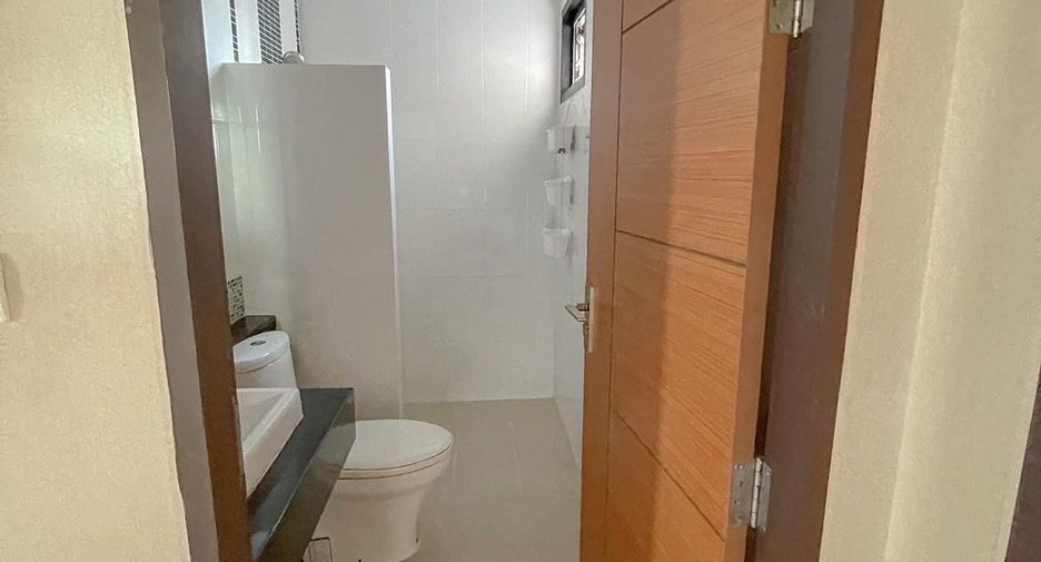 For rent 3 bedrooms house in Saraphi, Chiang Mai