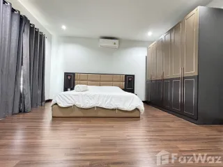 For sale 4 bedrooms house in Mueang Nakhon Ratchasima, Nakhon Ratchasima