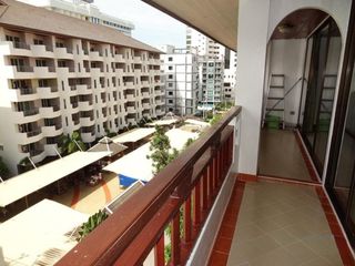 For rent 2 bedrooms condo in Bang Lamung, Chonburi