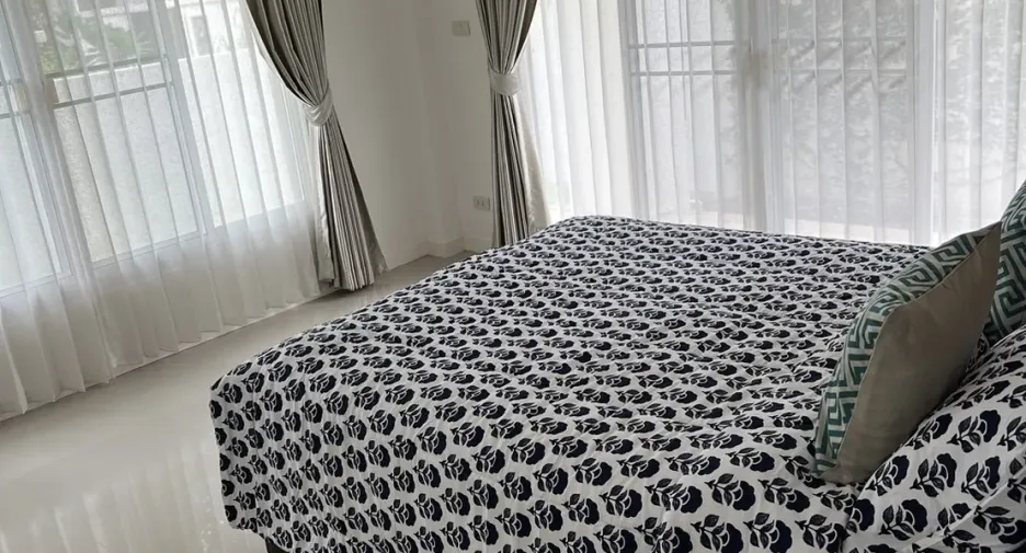For sale 4 bedrooms house in Hang Dong, Chiang Mai