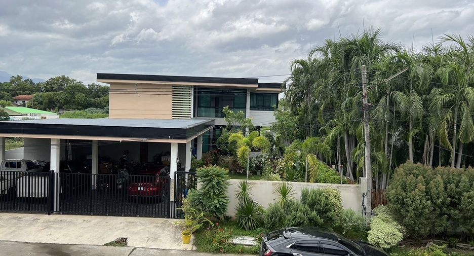 For sale 4 bedrooms house in Hang Dong, Chiang Mai