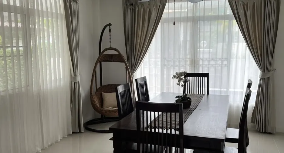 For sale 4 bedrooms house in Hang Dong, Chiang Mai