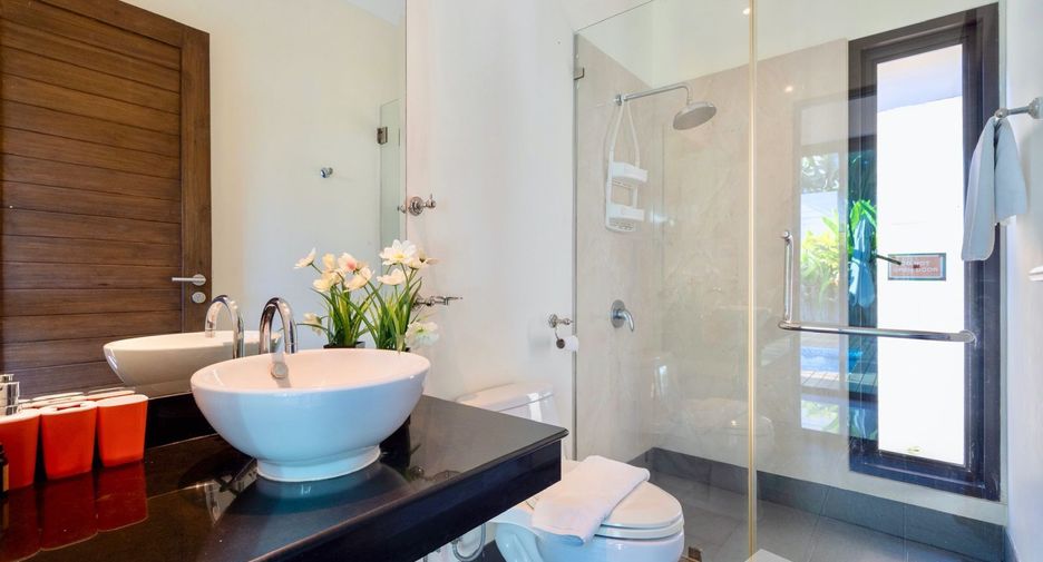 Villa en alquiler de 2 habitaciones en Mueang Phuket, Phuket