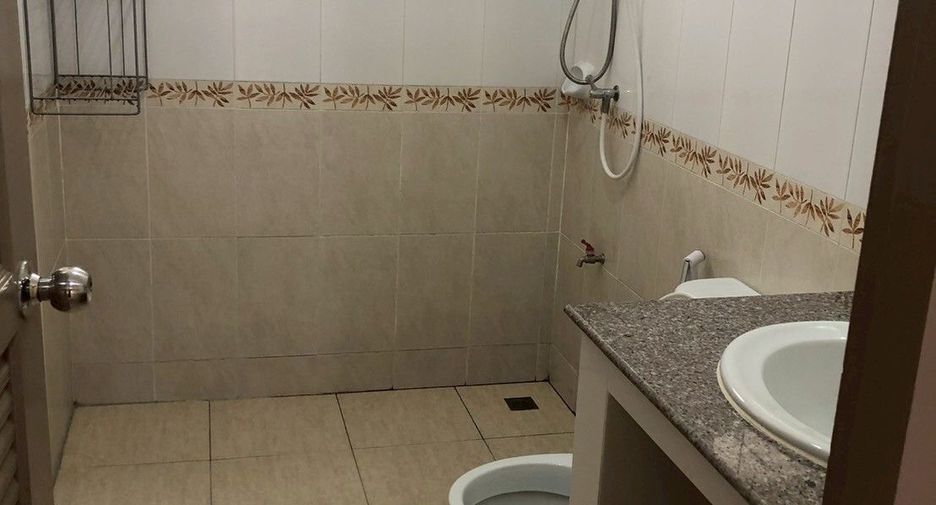 For rent 3 bedrooms house in Bang Lamung, Chonburi