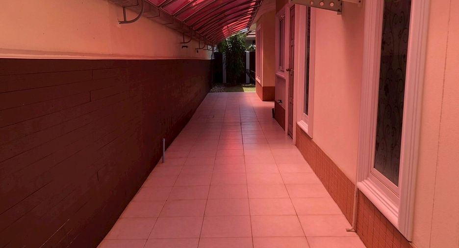 For rent 3 bedrooms house in Bang Lamung, Chonburi
