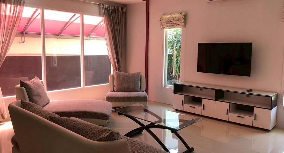 For rent 3 bedrooms house in Bang Lamung, Chonburi
