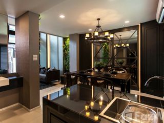 For sale 2 bedrooms townhouse in Hang Dong, Chiang Mai