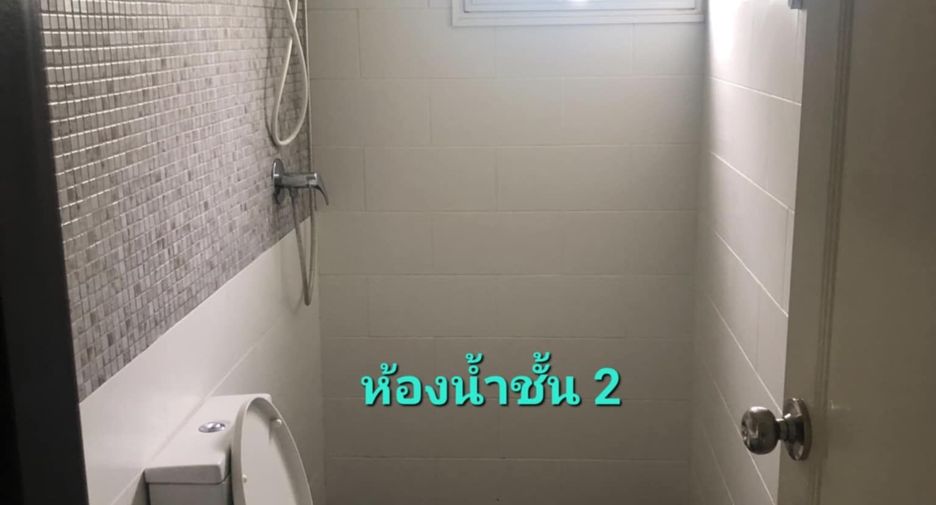 For rent 3 bedrooms townhouse in Mueang Chiang Mai, Chiang Mai