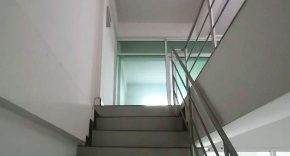 For sale 5 bedrooms townhouse in San Kamphaeng, Chiang Mai