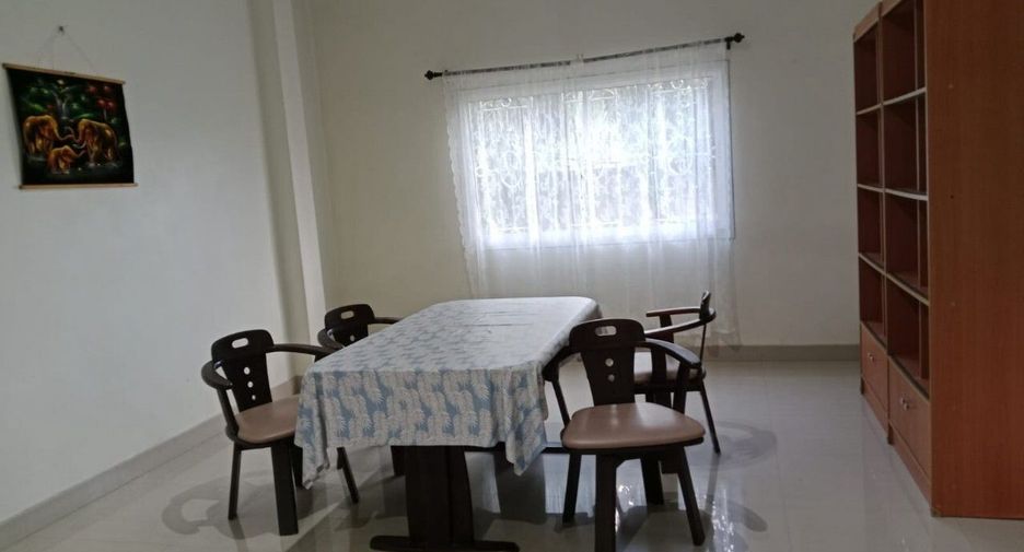 À louer 2 chambres maison de ville à Mueang Krabi, Krabi