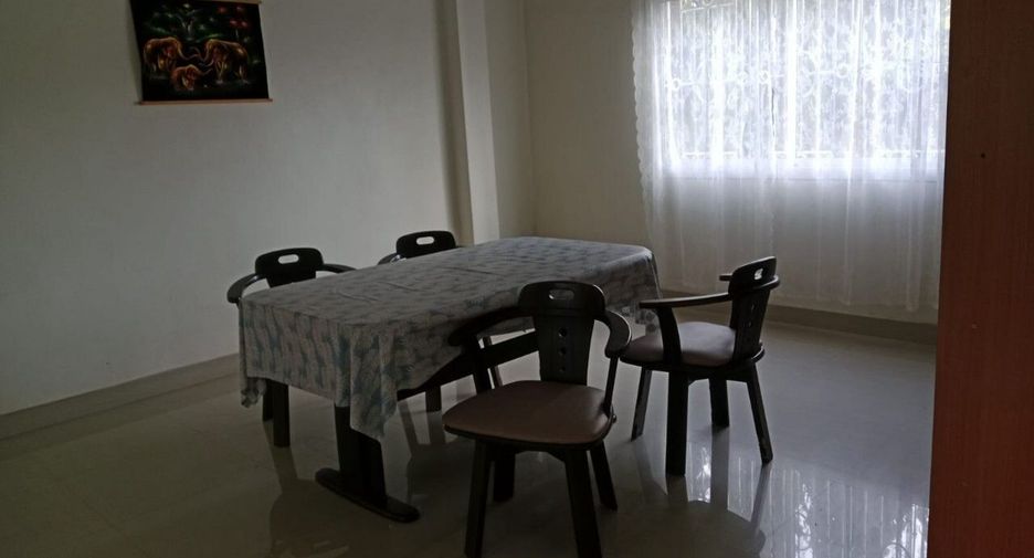 À louer 2 chambres maison de ville à Mueang Krabi, Krabi