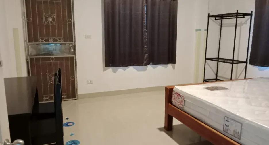 À louer 2 chambres maison de ville à Mueang Krabi, Krabi