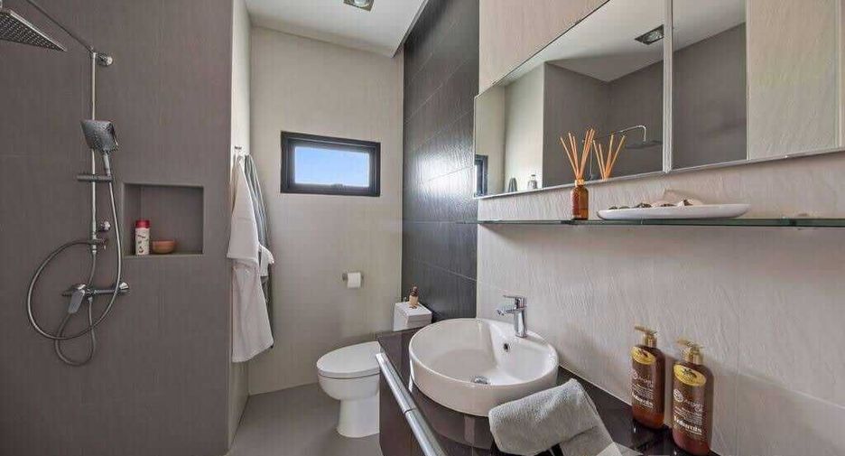 For sale 3 bedrooms villa in Ko Samui, Surat Thani