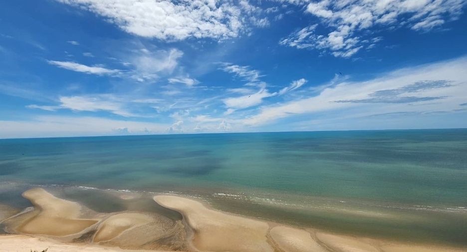 For sale 3 bedrooms condo in Cha Am, Phetchaburi