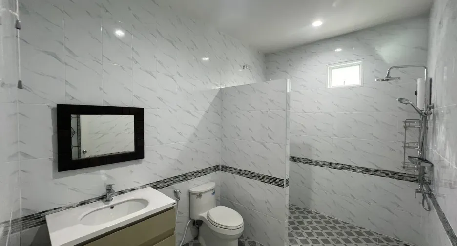 À vendre et à louer 2 chambres maison à Hua Hin, Prachuap Khiri Khan