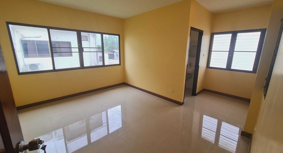 For sale and for rent 4 bedrooms townhouse in Yan Nawa, Bangkok
