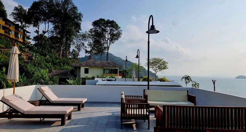 For sale 3 bedrooms villa in Thalang, Phuket