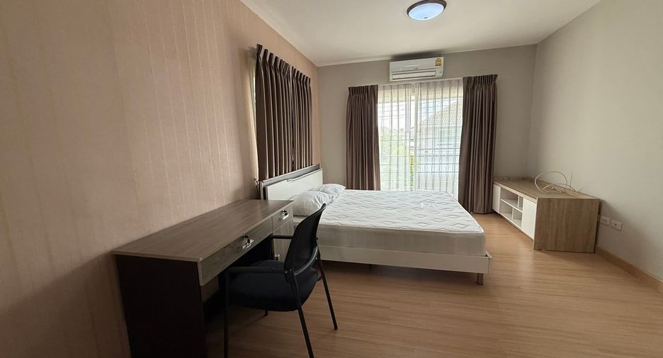 For sale 3 bedrooms house in San Kamphaeng, Chiang Mai