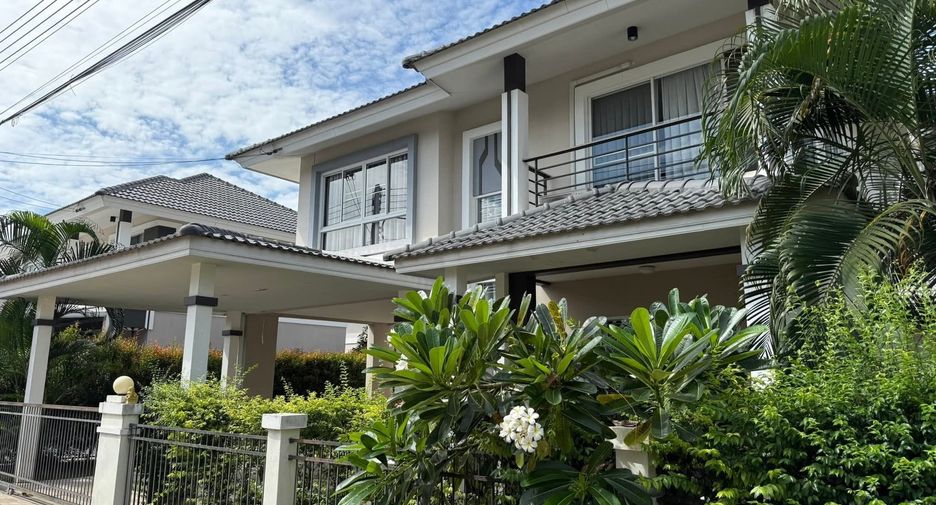 For sale 3 bedrooms house in San Kamphaeng, Chiang Mai