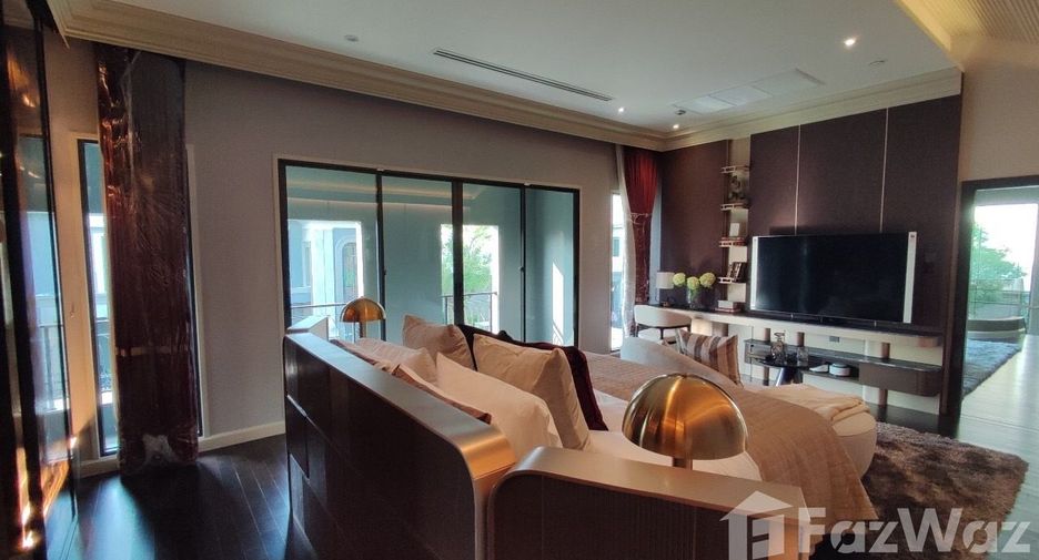 For sale 5 bedrooms house in Lat Krabang, Bangkok