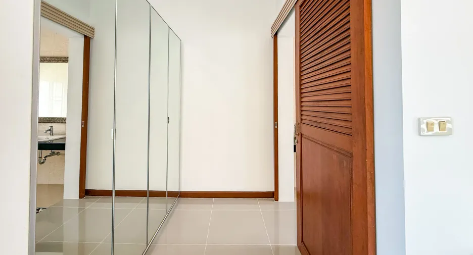For rent 3 bedrooms villa in Hua Hin, Prachuap Khiri Khan