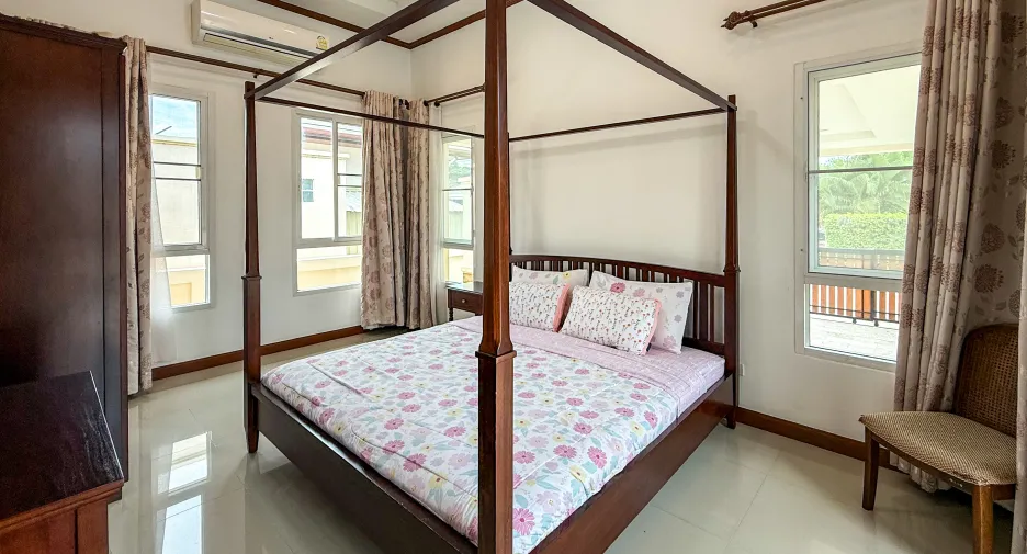 For rent 3 bedrooms villa in Hua Hin, Prachuap Khiri Khan