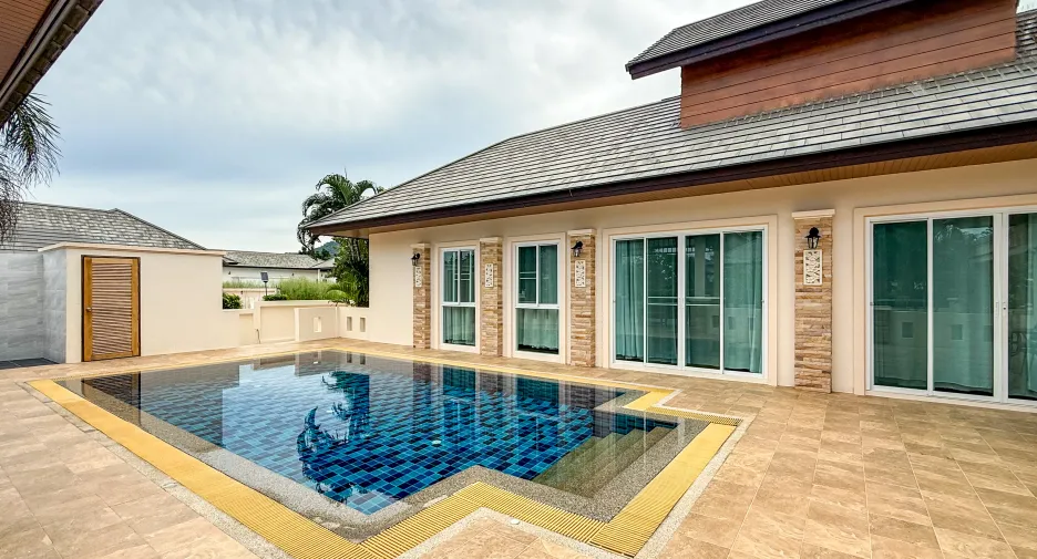 For rent 3 bedrooms villa in Hua Hin, Prachuap Khiri Khan