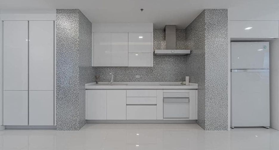 For sale 3 bedrooms condo in Bang Saray, Pattaya