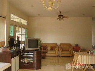 Casa en venta de 4 habitaciones en Hang Dong, Chiang Mai