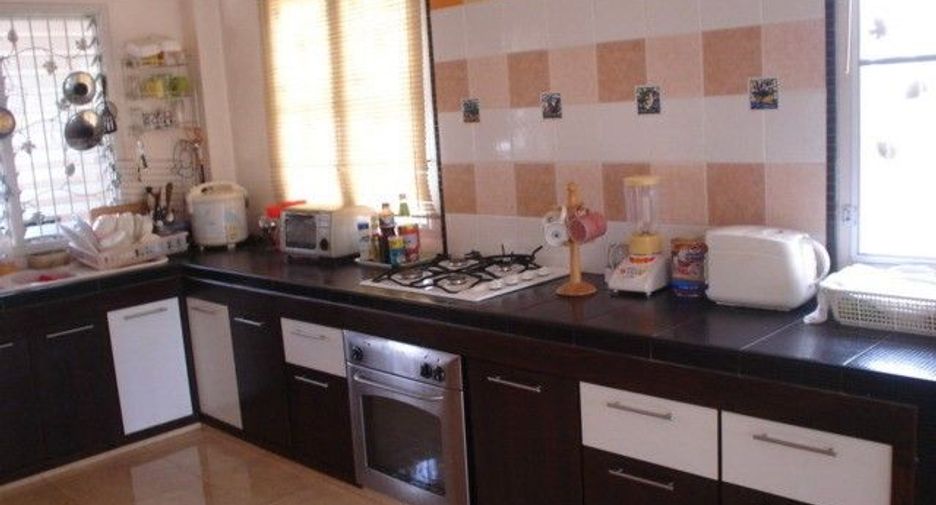 Haus zum Kauf mit 4 Zimmer in Hang Dong, Chiang Mai
