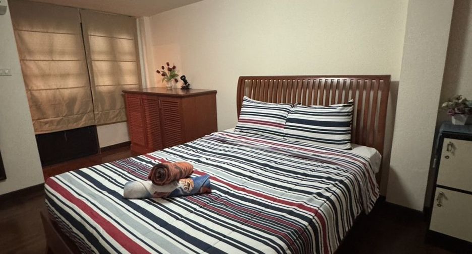 For rent 4 bedrooms townhouse in Hua Hin, Prachuap Khiri Khan